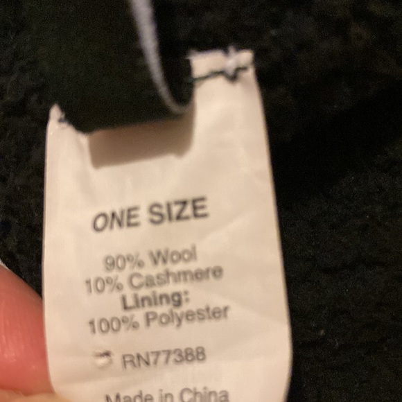 j.Crew Wool/Sherpa Hat - Picture 6 of 6